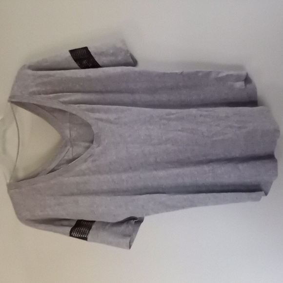 Women's Victoria's Secret PINK tshirt, gray, medium - Picture 2 of 7